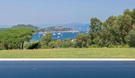 Вилла в Сен-Тропе, Франция (цена по запросу)