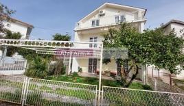 Вилла за 290 000 евро в Херцег-Нови, Черногория