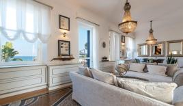 Вилла за 50 000 евро за месяц в Сан-Феличе-Чирчео, Италия