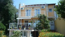 Вилла за 350 000 евро в Кумборе, Черногория