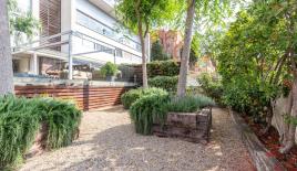 Дом за 1 950 000 евро в Барселоне, Испания