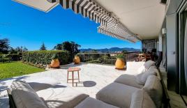 Апартаменты за 1 900 000 евро в Каннах, Франция