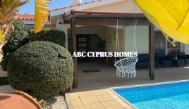 Вилла за 560 000 евро в Пейе, Кипр