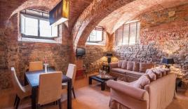 Квартира за 680 000 евро в Лукке, Италия