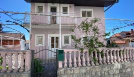 Дом за 460 000 евро в Тивате, Черногория