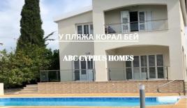 Вилла за 520 000 евро на Корал бэй, Кипр