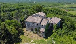 Замок за 1 550 000 евро в Италии