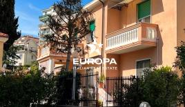 Квартира за 320 000 евро в Сан-Ремо, Италия