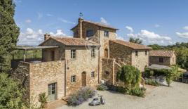 Дом в Монтепульчано, Италия (цена по запросу)