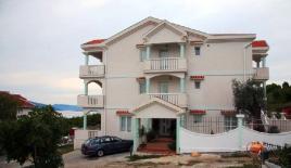 Отель, гостиница за 1 400 000 евро в Тивате, Черногория