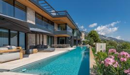 Вилла в Ла Тюрби, Франция (цена по запросу)