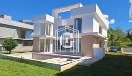 Вилла за 450 000 евро в Кримовице, Черногория