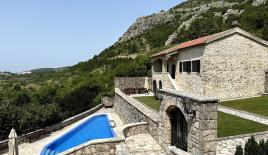 Дом за 900 000 евро в Будве, Черногория