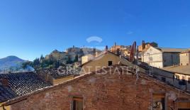 Апартаменты за 400 000 евро в Монтепульчано, Италия