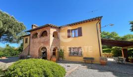 Дом за 790 000 евро в Фояно-делла-Кьяне, Италия