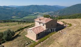 Дом за 830 000 евро в Читта-ди-Кастелло, Италия