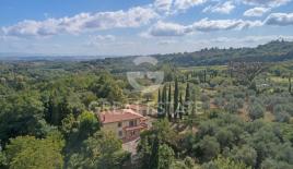 Дом за 490 000 евро в Монтепульчано, Италия