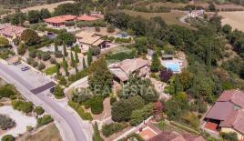 Вилла за 950 000 евро в Тоди, Италия