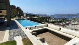 Вилла за 1 945 000 евро в Яликаваке, Турция