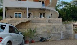 Дом за 140 000 евро в Баре, Черногория