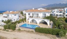 Вилла за 1 405 752 евро в Эсентепе, Кипр