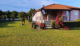 Дом за 139 000 евро в Брястовце, Болгария