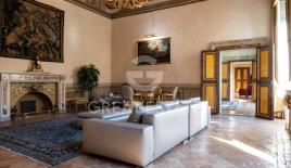 Апартаменты за 1 500 000 евро в Читта-ди-Кастелло, Италия