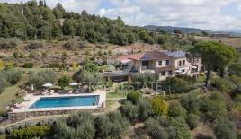 Вилла за 1 295 000 евро в Пассиньяно-суль-Тразимено, Италия