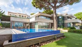 Вилла за 3 470 000 евро в Плайя де Аро, Испания