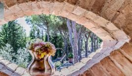 Замок за 978 000 евро в Деруте, Италия