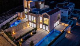 Дом за 1 090 000 евро в Тивате, Черногория