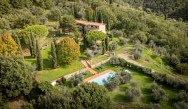 Дом за 980 000 евро в Реджелло, Италия