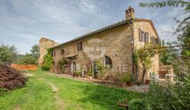 Дом за 1 200 000 евро в Сан-Джиминьяно, Италия