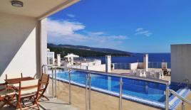 Квартира за 330 000 евро в Добра Воде, Черногория