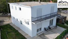 Дом за 240 000 евро в Херцег-Нови, Черногория