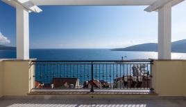 Квартира за 750 000 евро в Тивате, Черногория