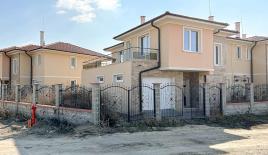 Дом за 195 000 евро в Поморие, Болгария