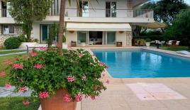 Вилла за 7 800 евро за неделю в Антибе, Франция