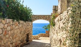 Квартира за 190 000 евро в Добра Воде, Черногория