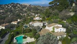 Вилла за 2 225 000 евро в Мужене, Франция