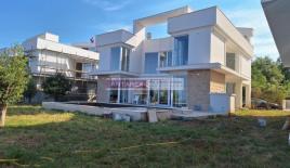 Вилла за 467 000 евро в Кримовице, Черногория