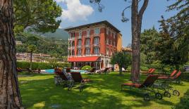 Отель, гостиница у озера Гарда, Италия (цена по запросу)