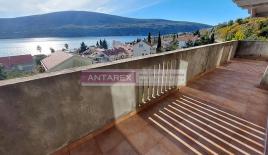 Вилла за 650 000 евро в Дженовичах, Черногория