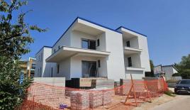 Квартира за 303 500 евро в Умаге, Хорватия