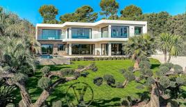 Вилла за 39 000 евро за неделю в Мужене, Франция