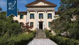 Вилла в Абано-Терме, Италия (цена по запросу)