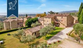 Дом за 9 000 000 евро в Туоро-суль-Тразимено, Италия