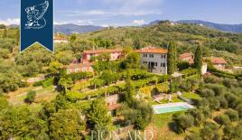 Вилла за 3 680 000 евро в Лукке, Италия