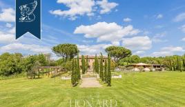 Вилла в Кортоне, Италия (цена по запросу)