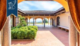 Вилла за 1 650 000 евро в Алессандрии, Италия